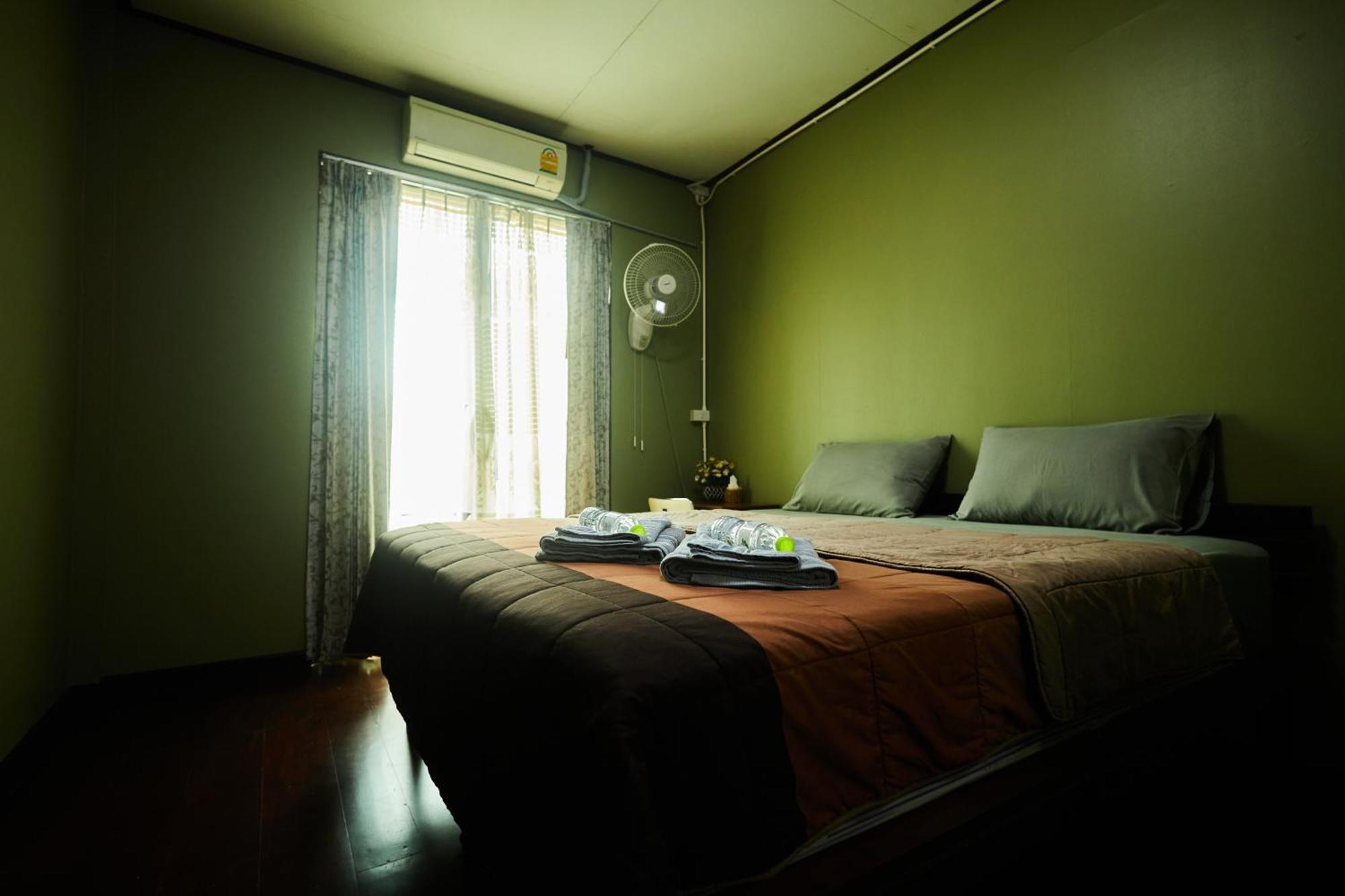 Chommuang Guest House Ayutthaya Pokoj fotografie