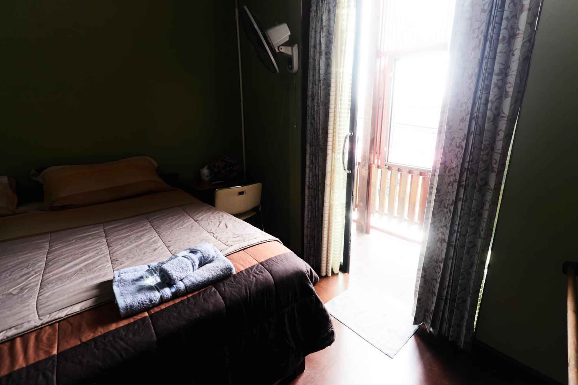 Chommuang Guest House Ayutthaya Pokoj fotografie